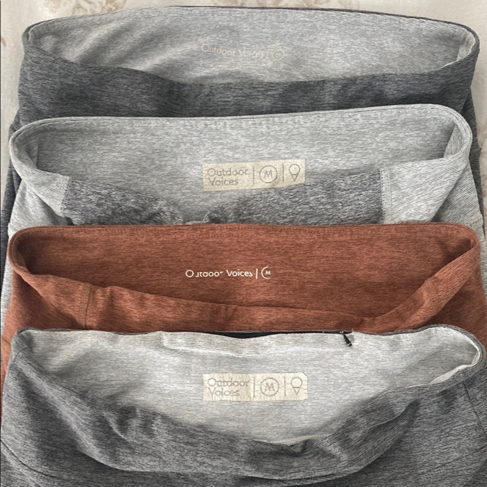 Lot of Outdoor Voices Leggings + top
